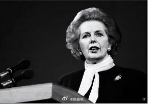 撒切尔夫人曾在回忆录中坦言：当年并不想归还香港，考虑过发动战争。因“福克兰群岛战
