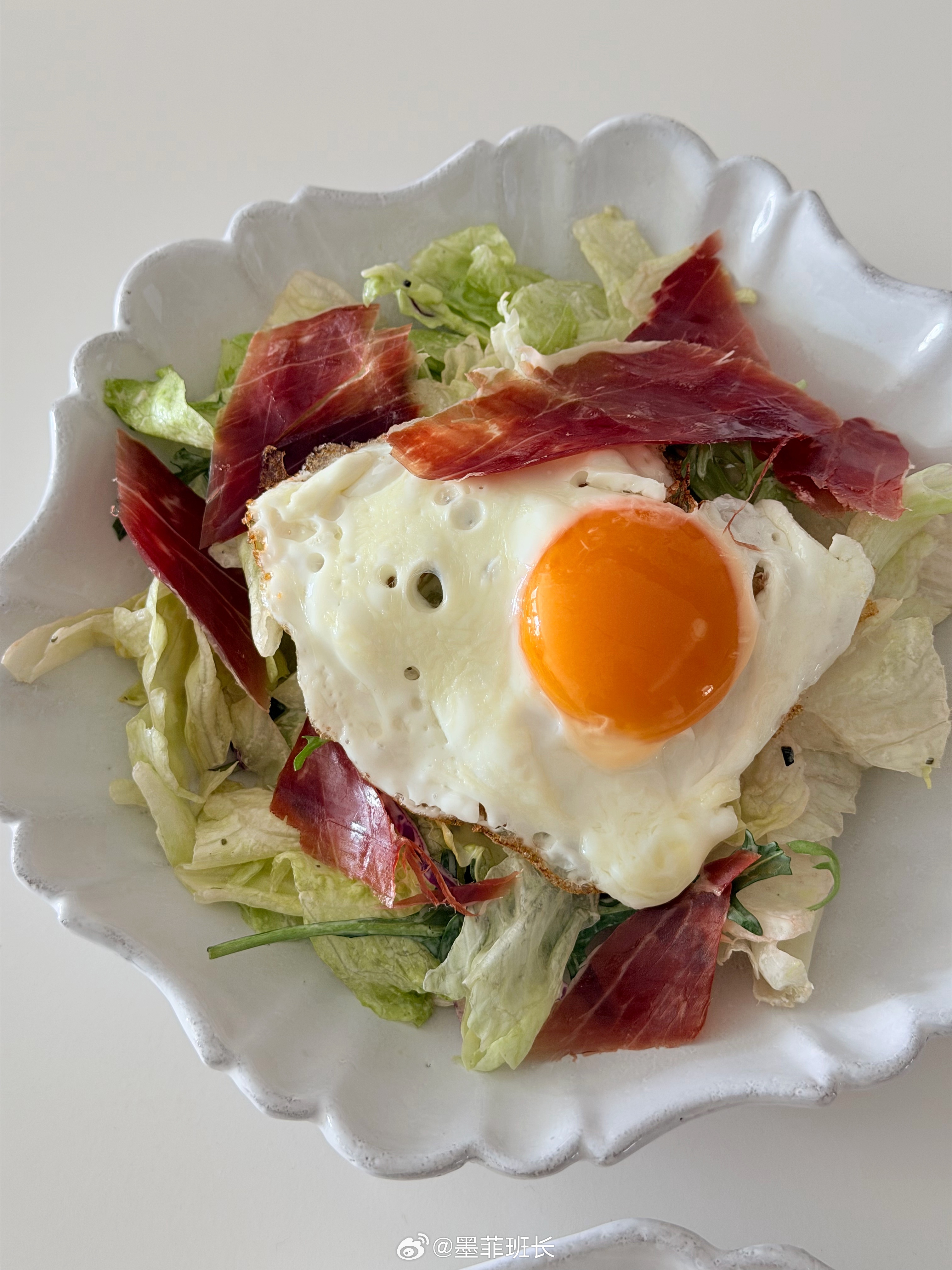 人休息的方式，修复精力活力甚至是体力的方式，不是躺着刷手机，而是要有创作型的东西