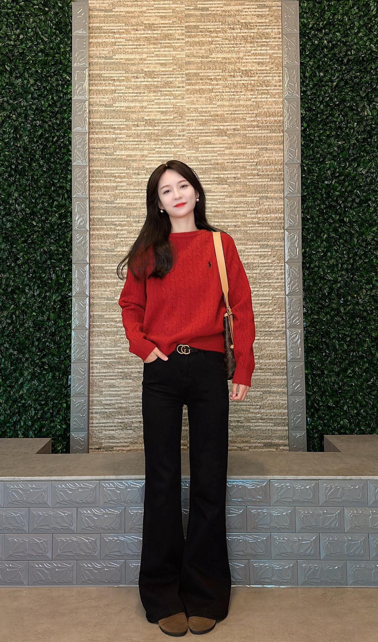 情绪稳定关系稳定 生活稳定
一切稳定不将就和不强求微喇牛仔裤 冬季穿搭 韩系女装