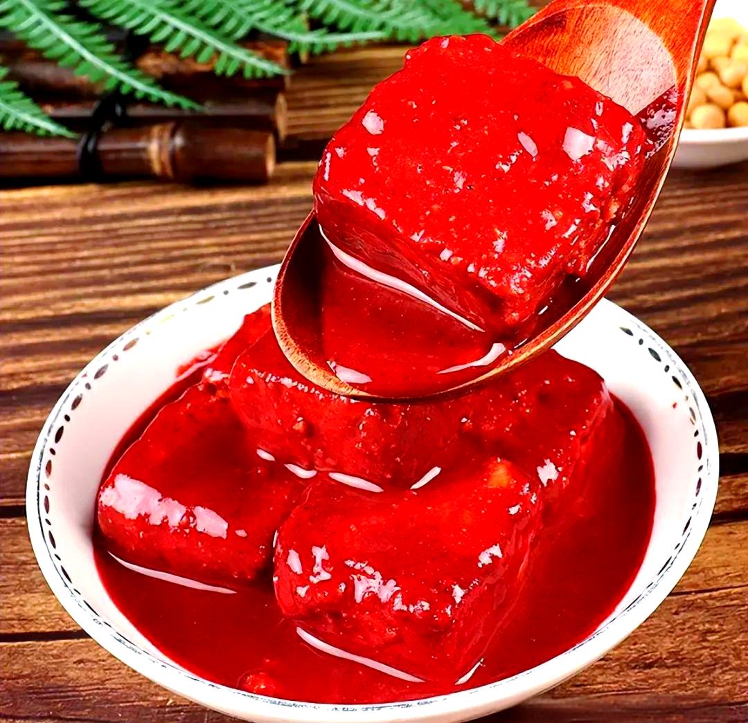 用“恨铁不成”来评价中国足球再合适不过。多年来，中国足球投入不少，球迷们也满怀期