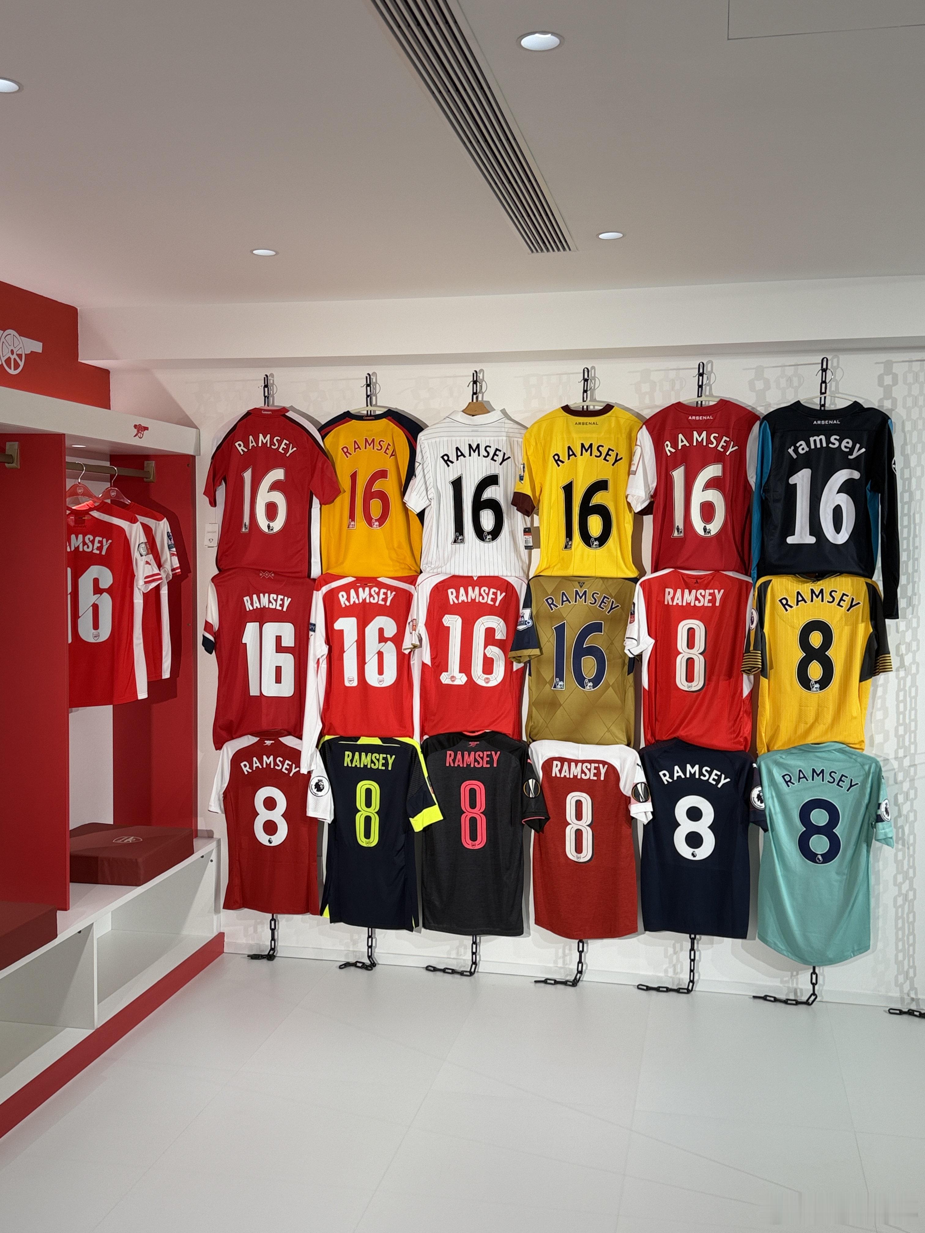 拉神退役了找出了他的球衣，拍一期拉姆塞专题阿森纳阿森纳