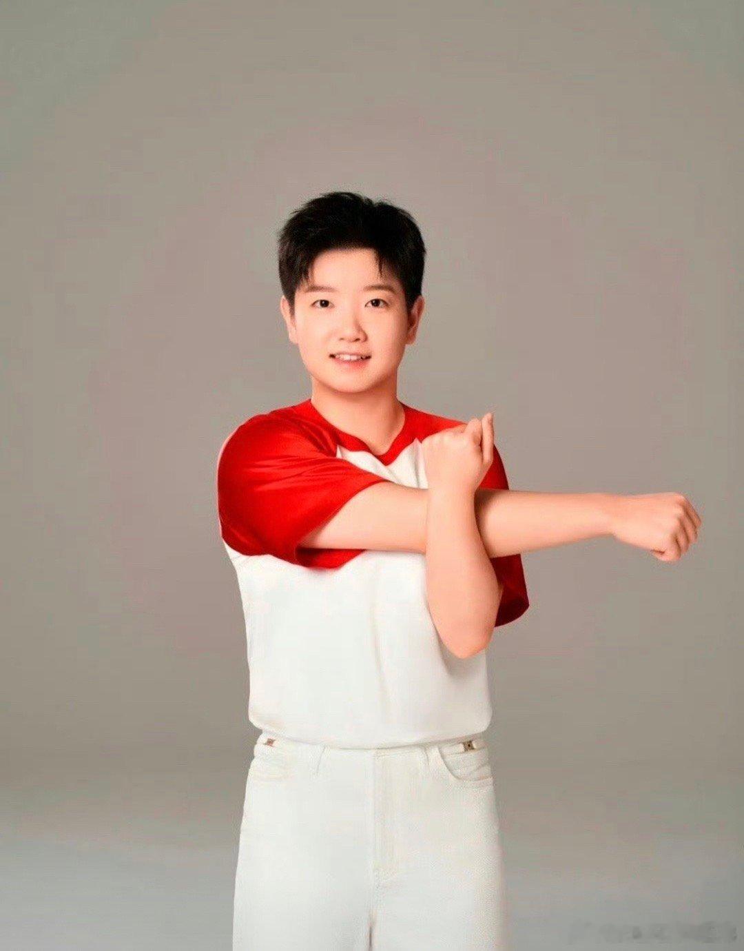 孙颖莎全球主场 奔赴每一个有孙颖莎的赛场，只为为她加油打气，无数真心实意地远道而