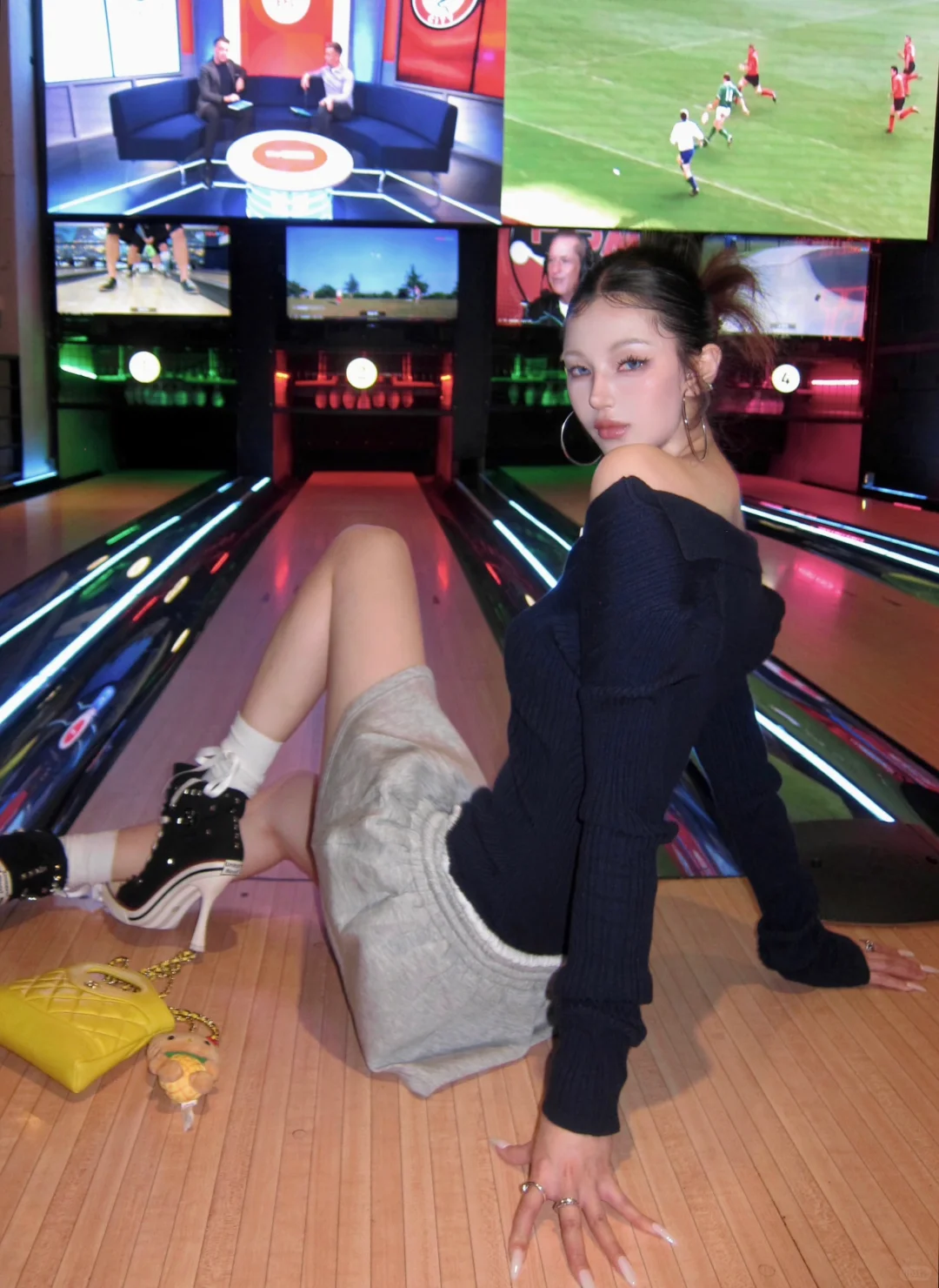 bowling girl🎳🩵💙🤍