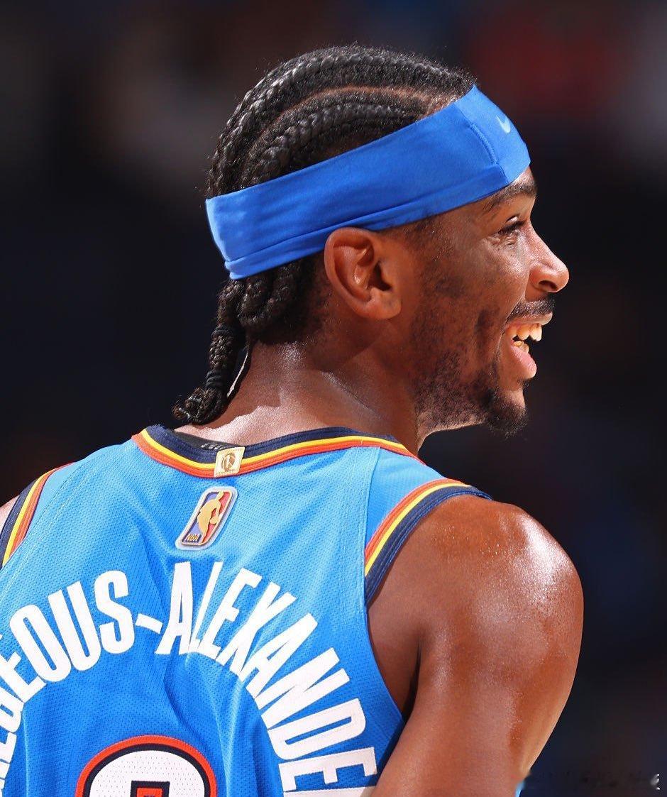 NBA官网最新MVP榜单，东契奇反超约基奇升至第2名👀1. 亚历山大2. 东契