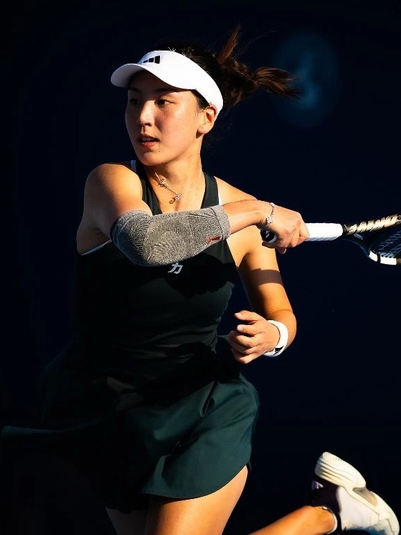 2025WTA1000辛辛那提站女单首轮：王欣瑜以7-6(1)/6-3击败哥伦比
