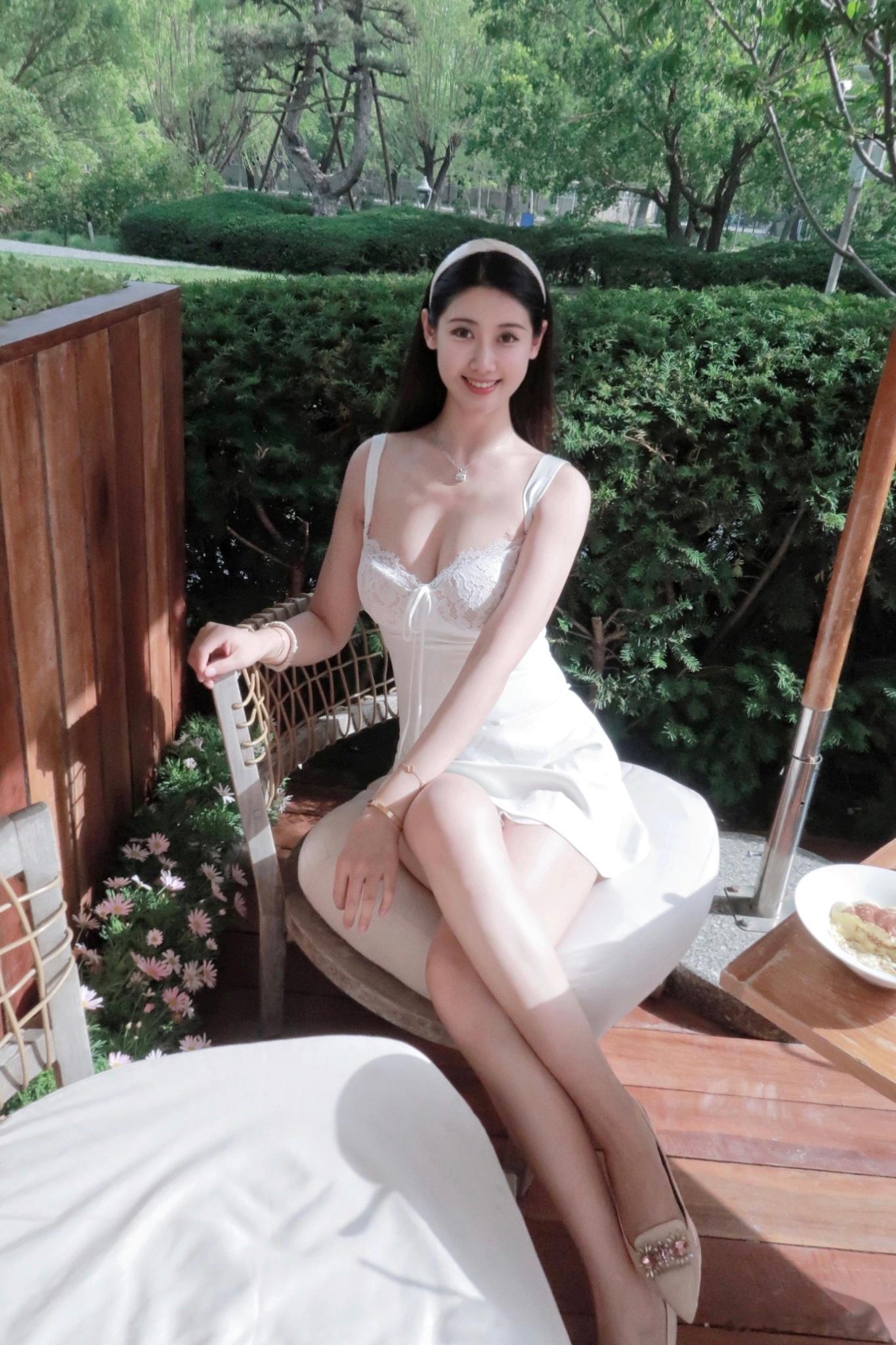 “五月的天 刚诞生的夏天～  ​​​