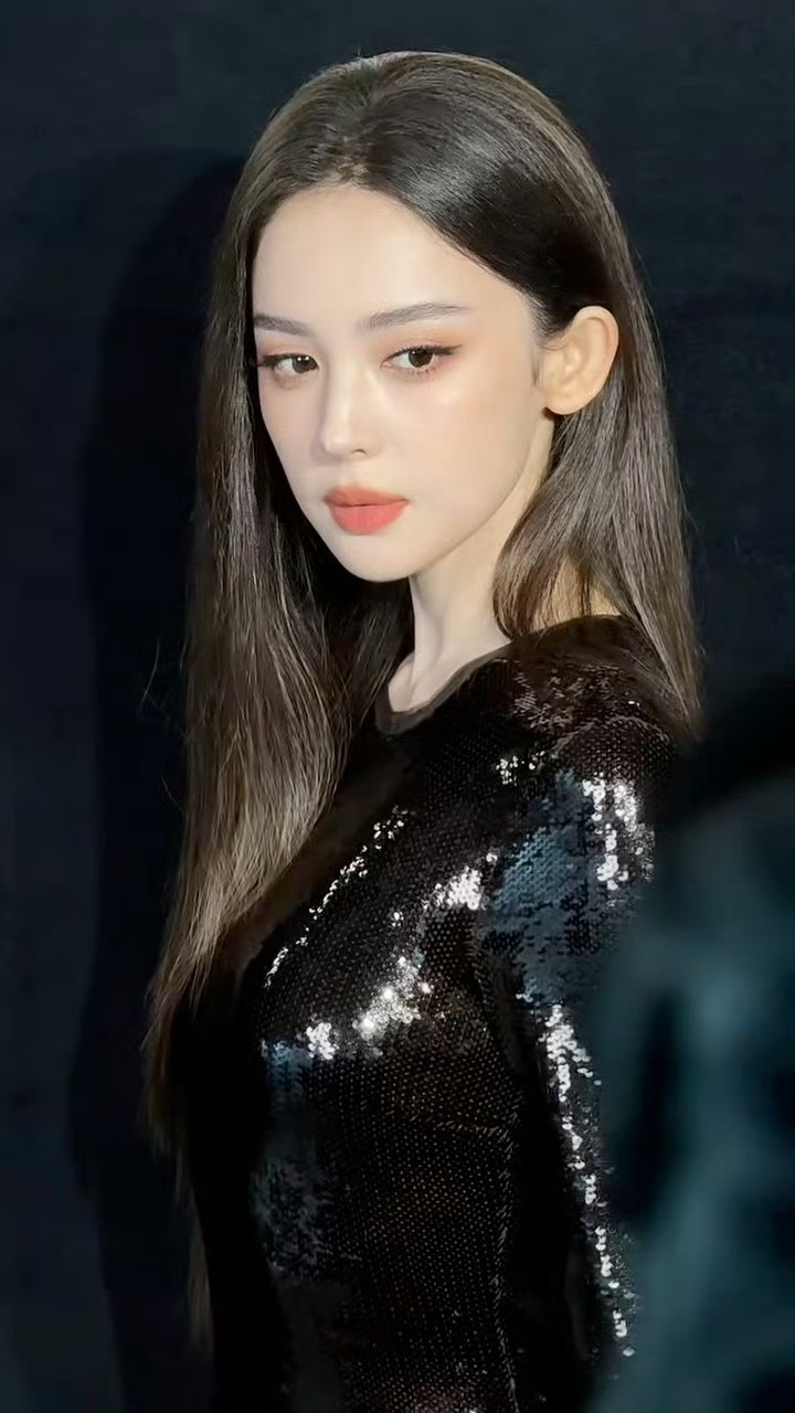 TOM FORD BEAUTY活动的娜扎、徐若晗、李昀锐 ​​​