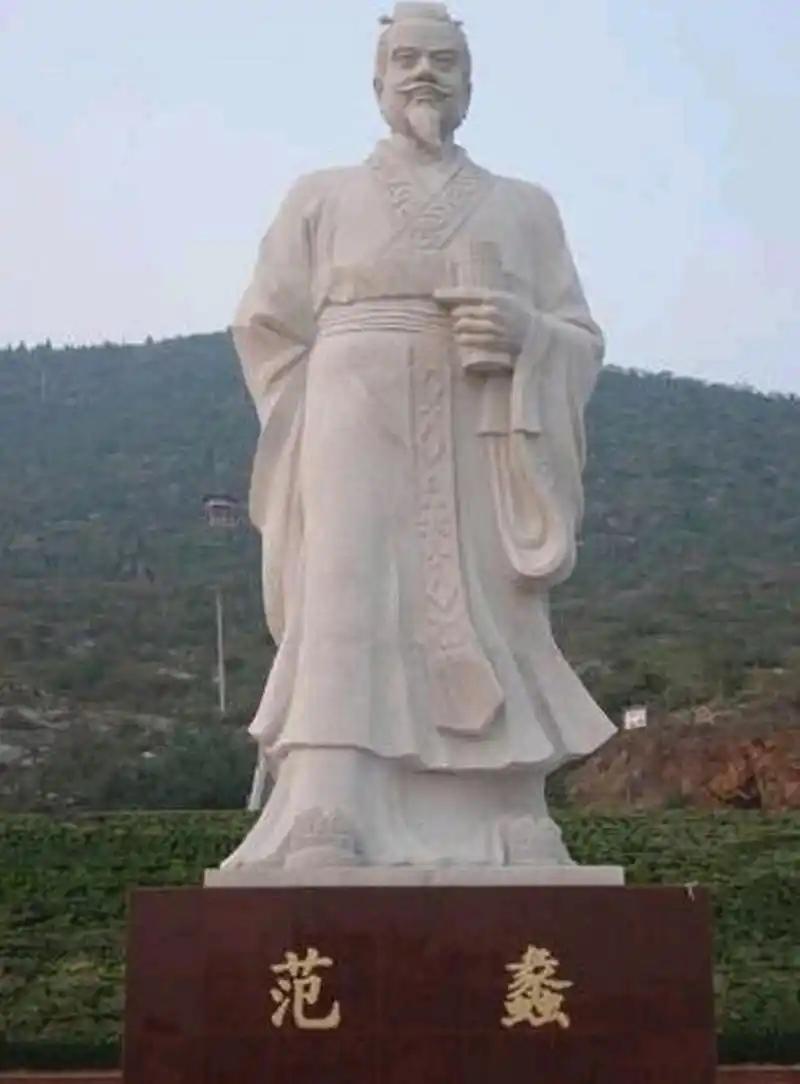 范蠡到底有多厉害？为何他死了二千五百年，至今仍被推崇为顶级权谋家？提到谋士，不少
