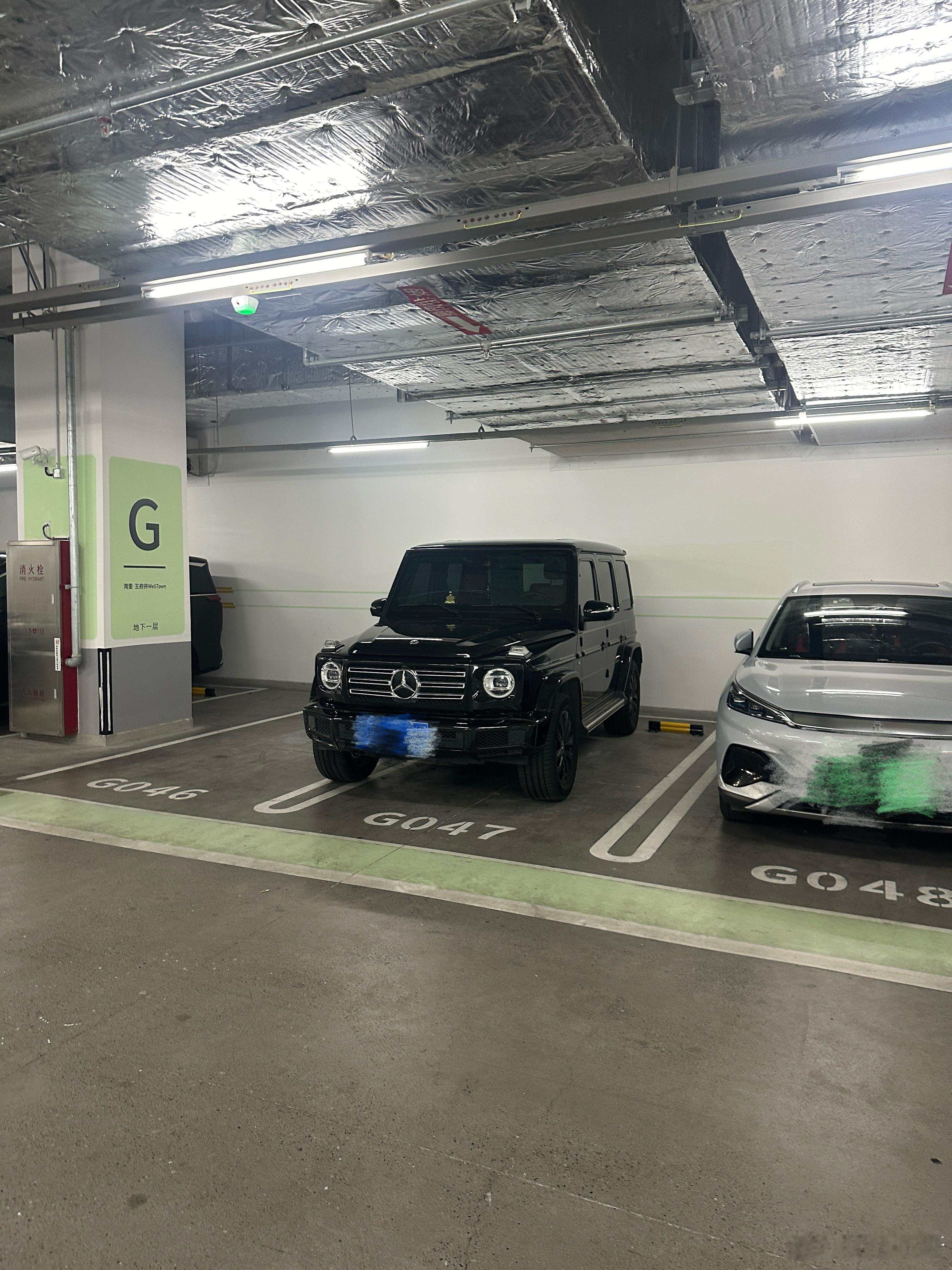 乱停车跟什么品牌的车没有关系跟车主素质有极大关系 北京·湾里·王府井WellTo