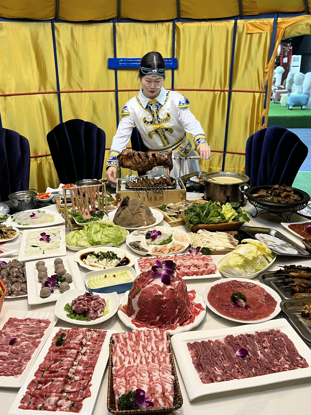 不用去草原🌿也能体验蒙古包吃涮肉内蒙特色