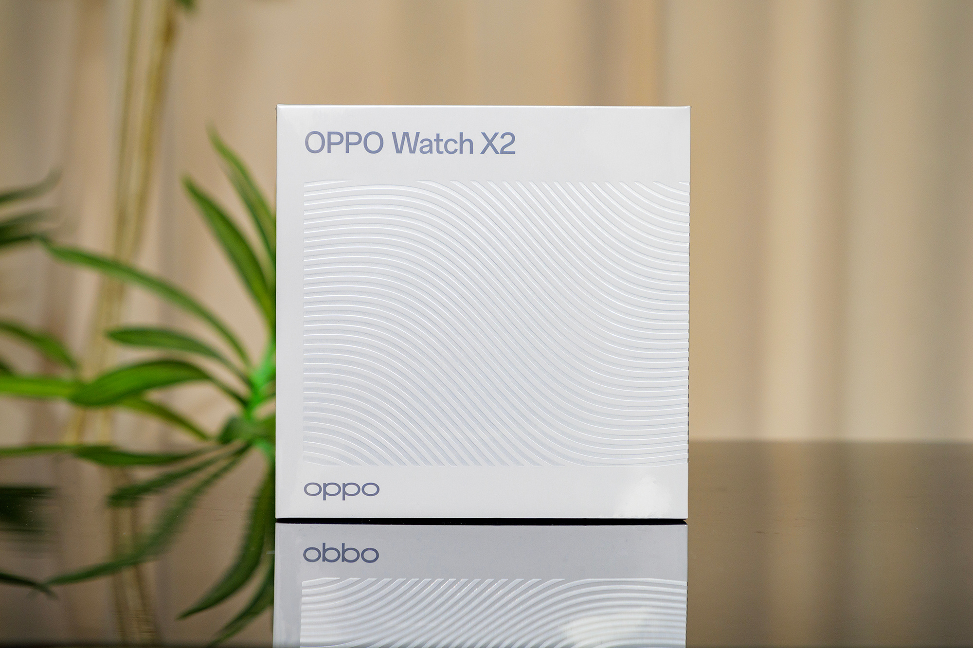 OPPO Watch X2官宣了，先来看组外观~这次采用的是圆形表盘+钛金属表圈