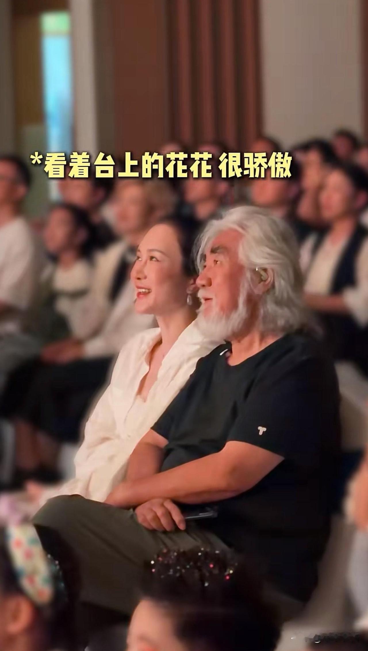 张纪中，引发热议。

7月23日，75岁的张纪中，冲上热搜，这一次，不是和娇妻秀