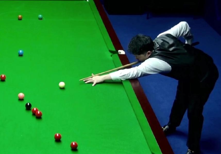 玉山公开赛中国德比大战：张安达5-2逆袭肖国栋晋级16强

        在已