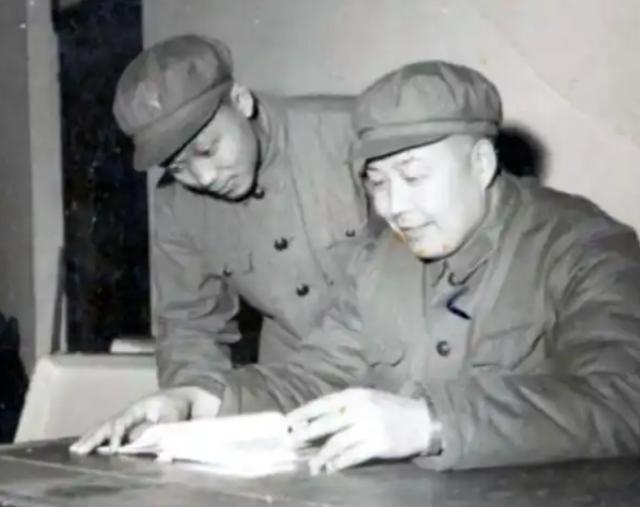 1969年，中苏边境冲突越来越紧张，为了摸清苏联军队真实的部署情况，贺德全在空军