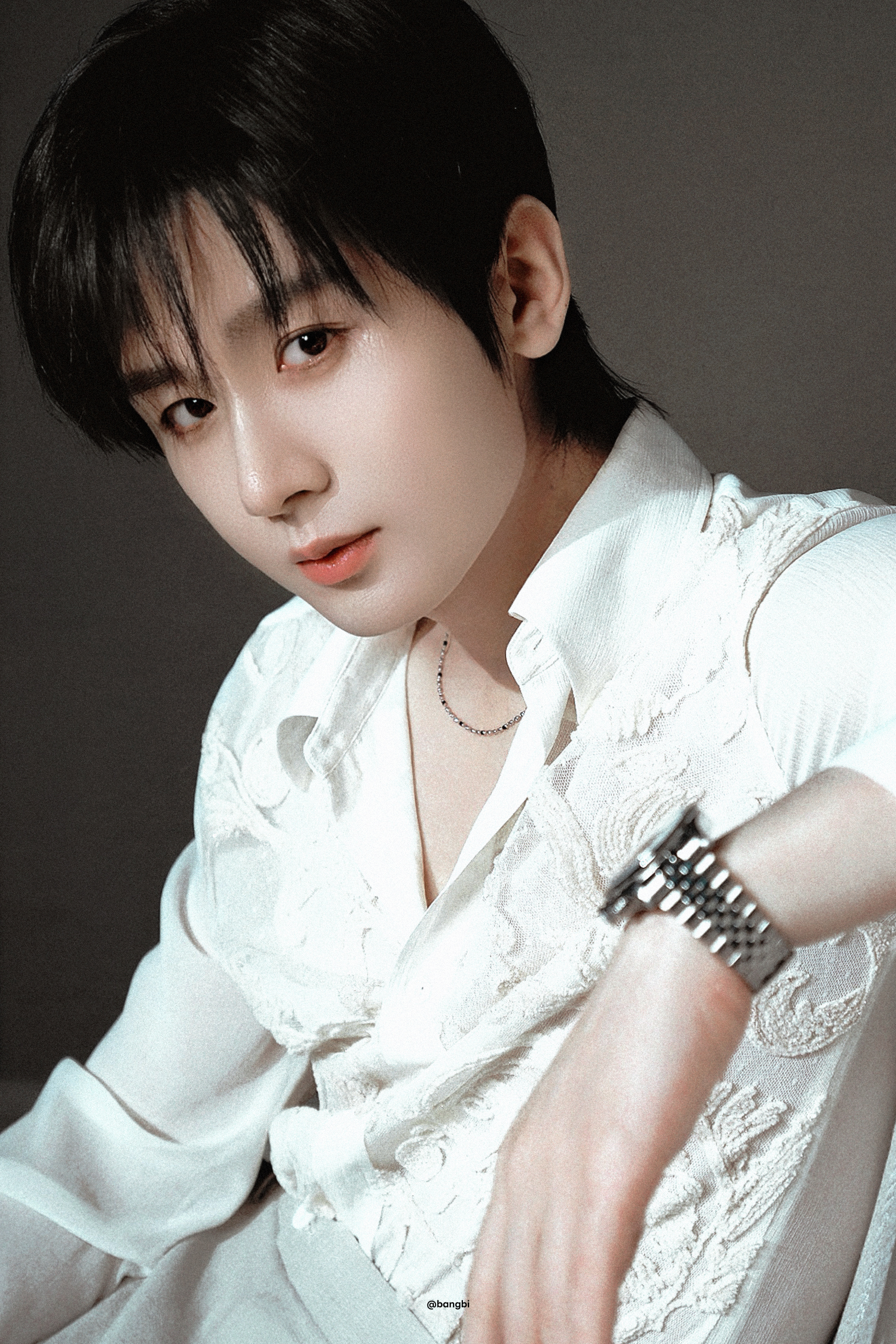 2026淇圈顶流争霸赛就这张完美权威脸 谁不想多看一眼一眼万年 完全沉迷其中而无