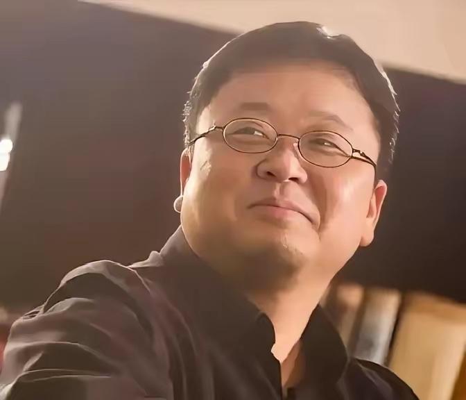 罗永浩，激动发文！
3月18日深夜，罗永浩突然在社交平台高调发文，言辞十分不客气