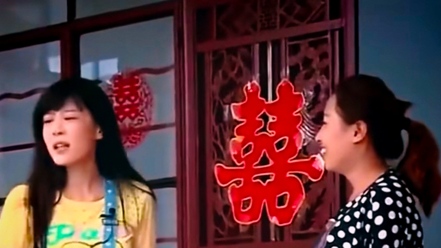 我觉得这事儿最让人不舒服的地方在于——法律给了公道，但纠缠没停。2014年《明星