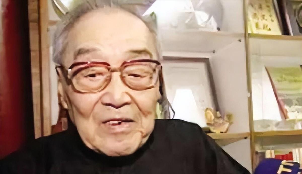 [太阳]中国最牌面的婴儿，出生时全城放鞭炮庆祝，北洋政府更是鸣13响礼炮为他庆生