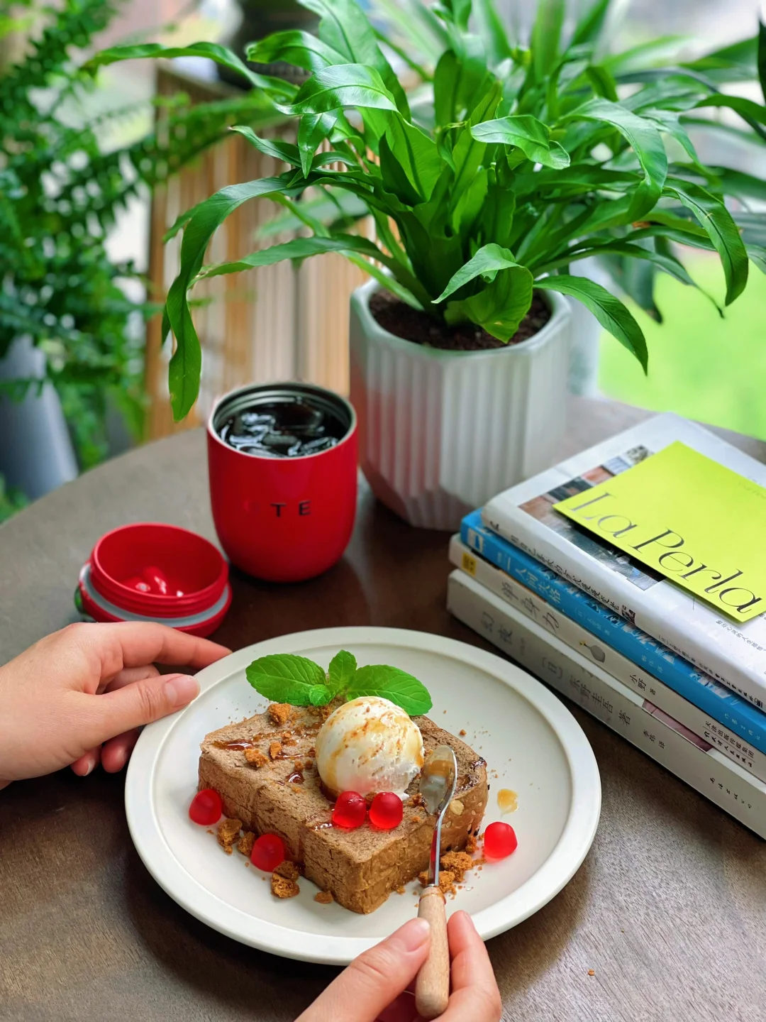 普通人也可以轻松打造出的阳台森林茶餐厅