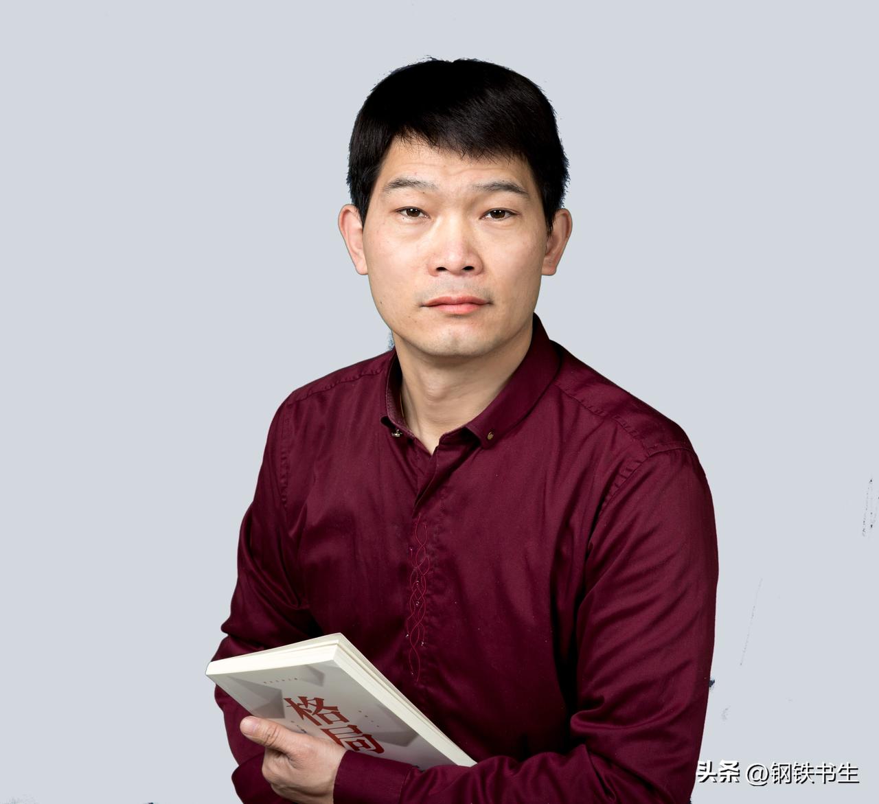 借新债、还旧债、债债不还
拆东墙、补西墙、墙墙不倒
横批：债墙永续