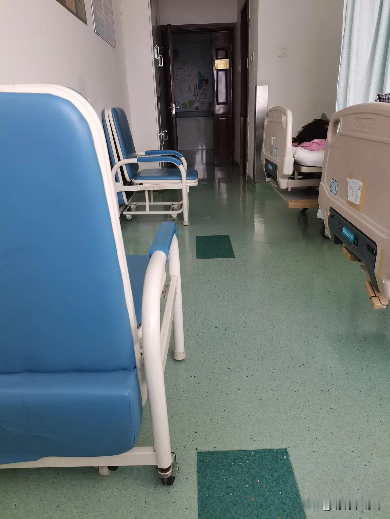 又和医院干上了，在健康面前，一切都是浮云。[祈祷]