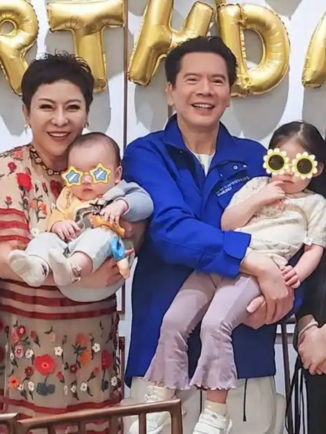 向华强说遗产都交给郭碧婷来管 向氏集团掌舵人向华强发表遗产继承问题，已和向太达成