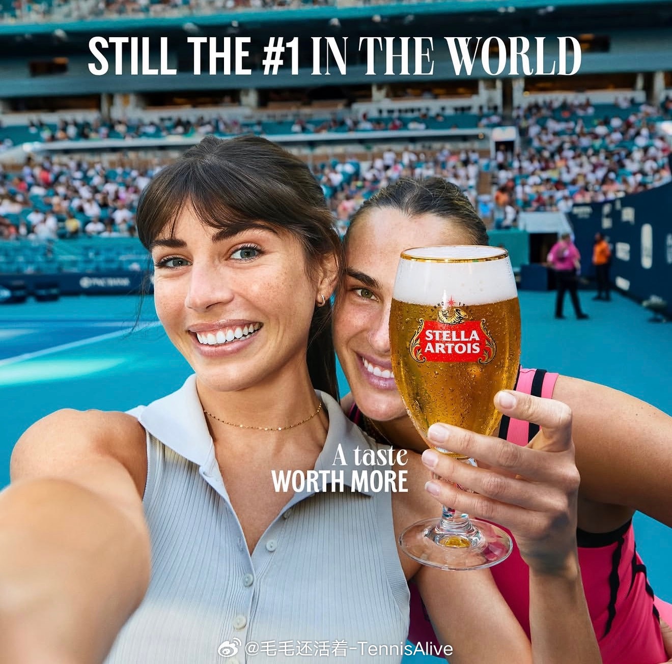 【萨巴伦卡成某啤酒代言人】不过这照片挡住一边脸是在？ 