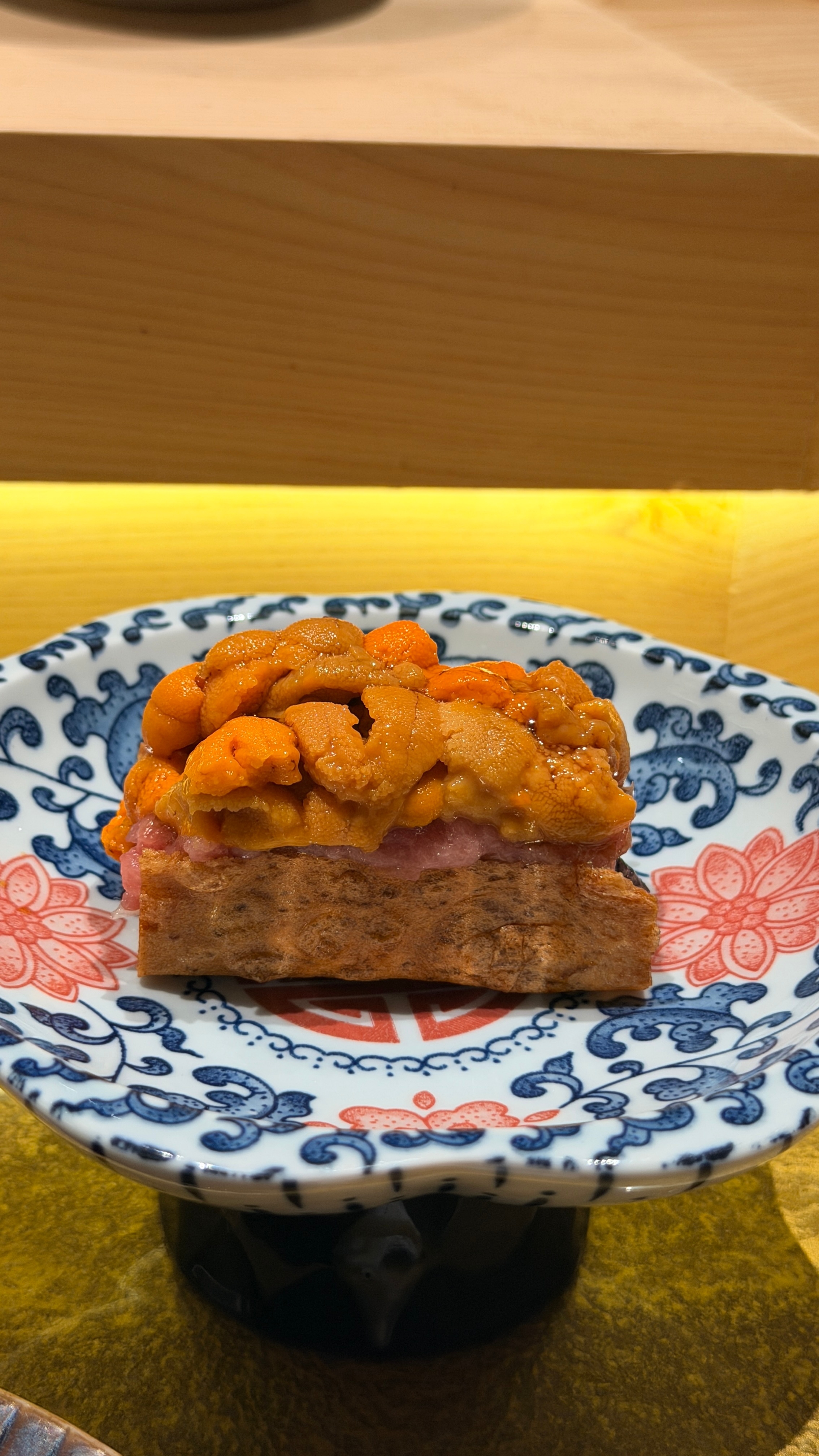 两个人说中午见到吃一口，结果哐叽上来一瓶1.8L的酒，现在我是晕着在打字的 深圳