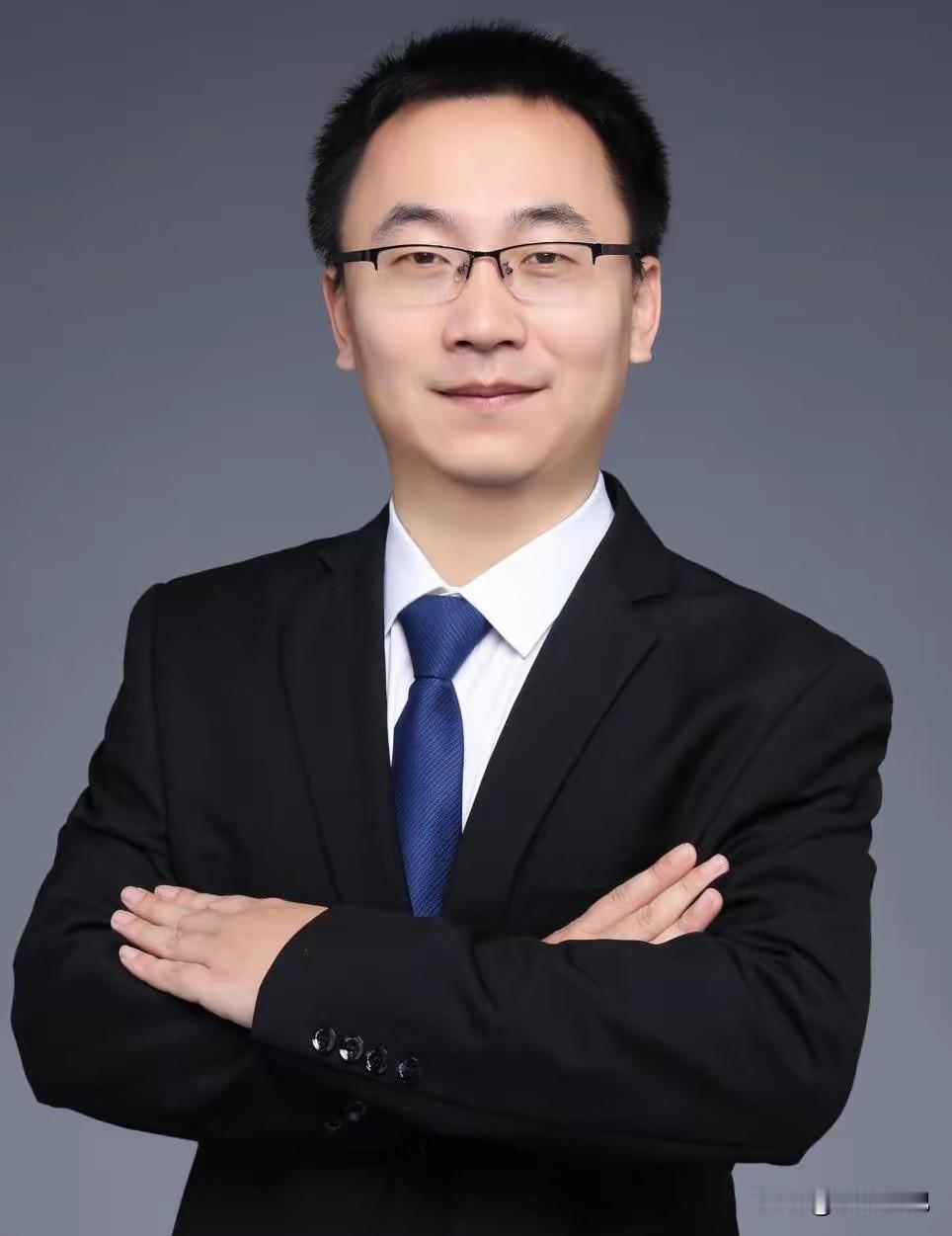 又一个牛叉的人走了，今年才38岁！他就是誉满天下的金融学者、山东财经大学教授刘海