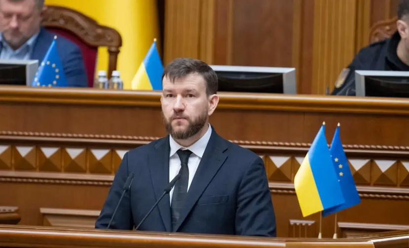 泽连斯基之前画的饼乌克兰人民还没有吃完，现在就又有新饼了，有样学样，乌克兰的社会