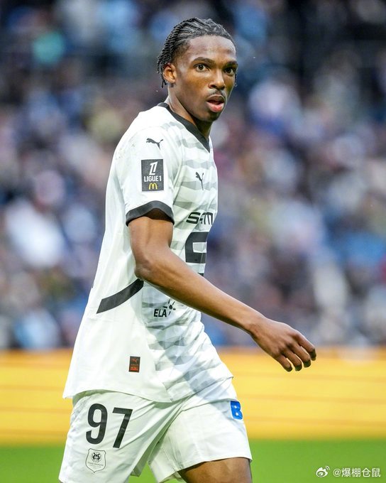 【伤停】雷恩的20岁后卫雅凯即将接受左肩手术，据媒体推测，他的赛季已经提前结束。