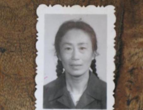 1969年，19岁的女知青黄丽萍，隐瞒自己显赫的身份，心甘情愿的在北大荒劳动。