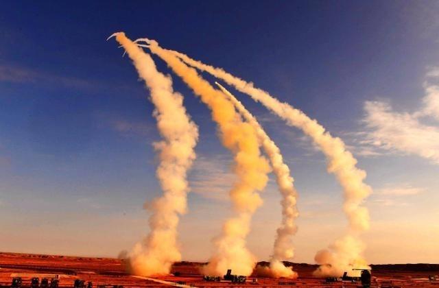 中美两国大概率都在赌，美国赌中国不敢打日本，而中国则在赌美国不会下场，不会在关键