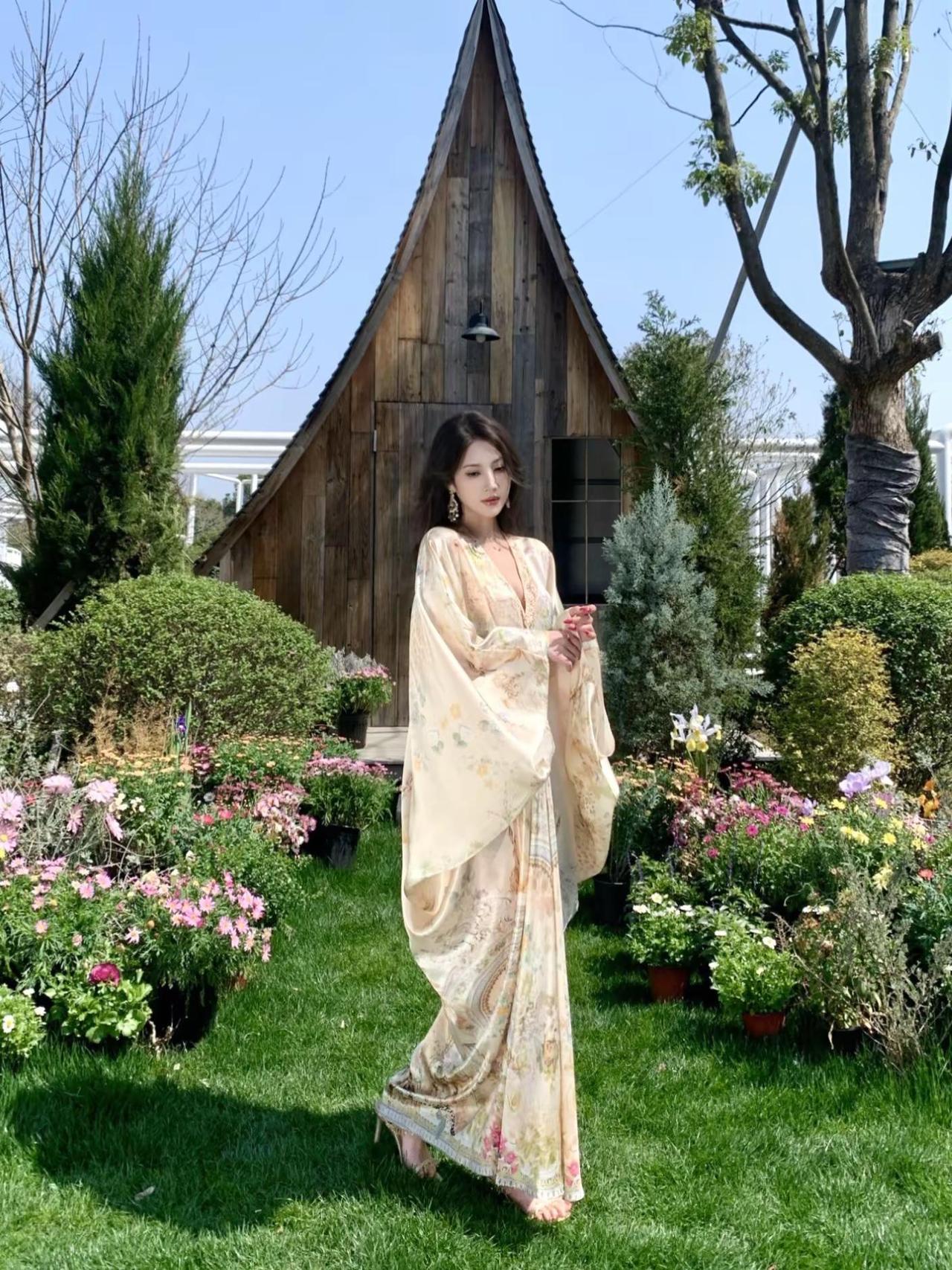 春天💐。春天的味道 春天就要穿彩色的