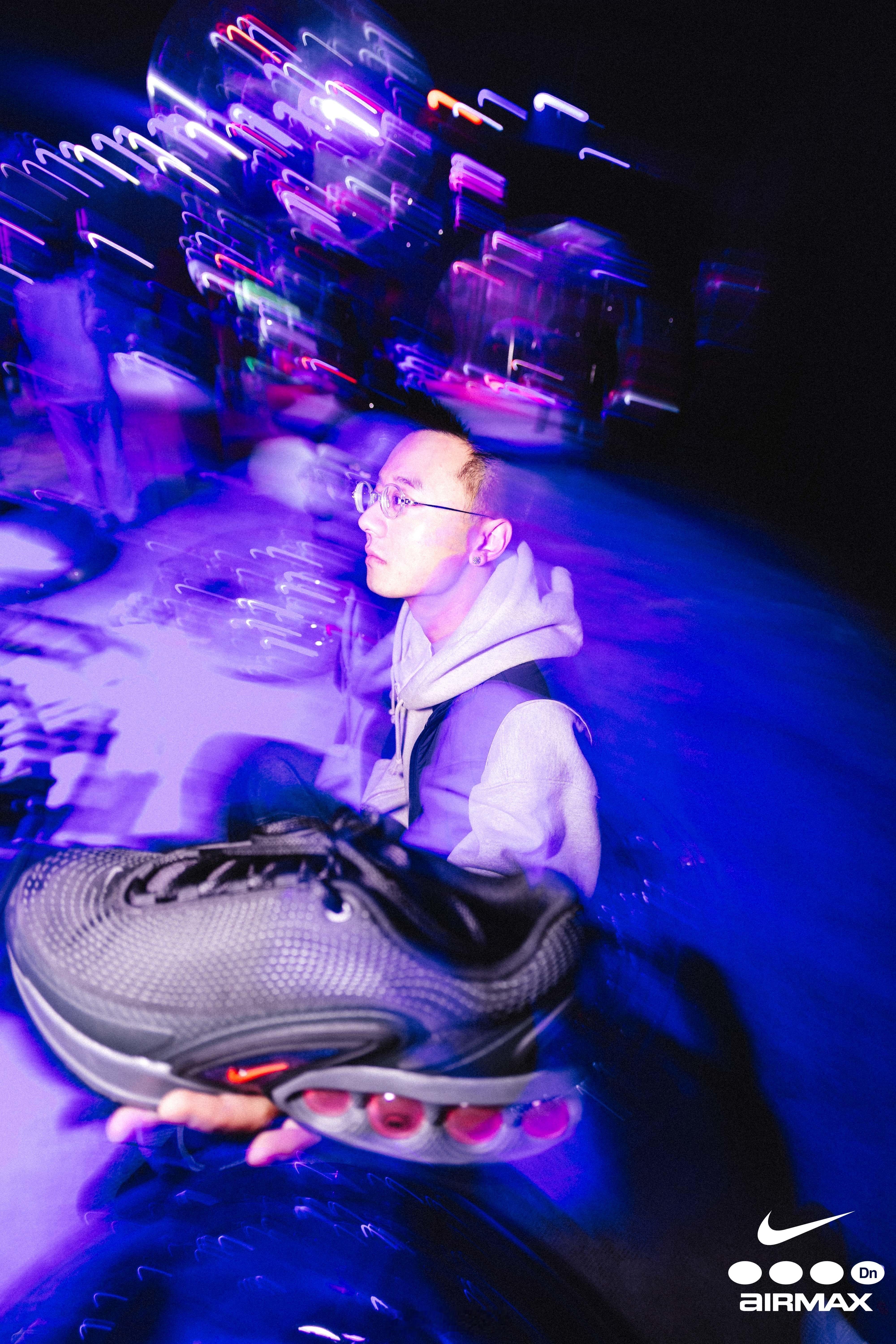 全新Air Max Dn重磅来袭，革新的气垫技术给运动带来全新体验，不一般更不简