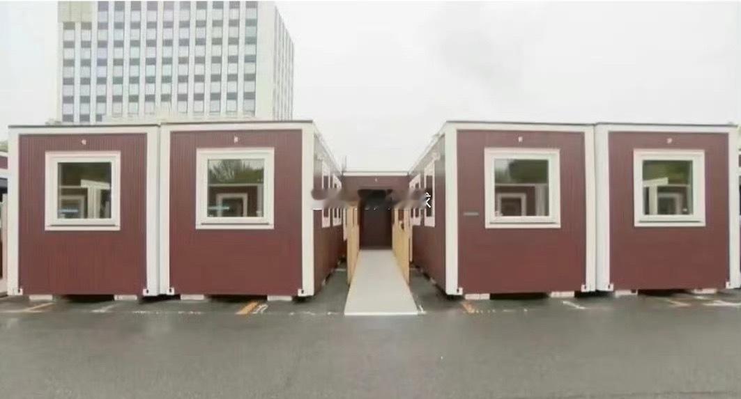 【日本安排大量运动员入住集装箱房】亚运会运动员吐槽住宿不如搭帐篷 亚运会预算超标