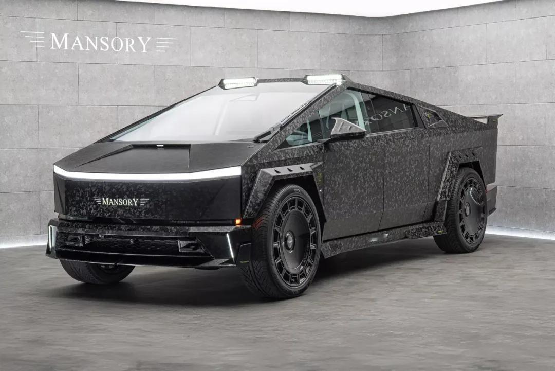 不锈钢车身的特斯拉Cybertruck不够吸引？看看Mansory打造的碳纤维版