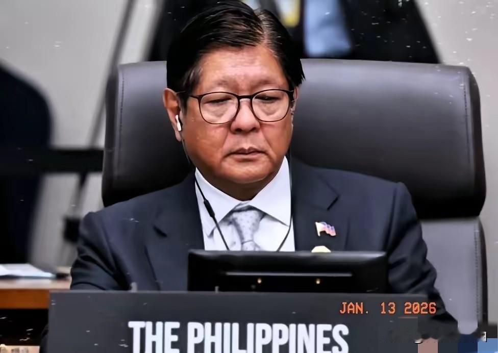 中国又一次霸气的回复:
无论谁何时发表涉华涉海谬论，不管他们找多少帮手，1个、1