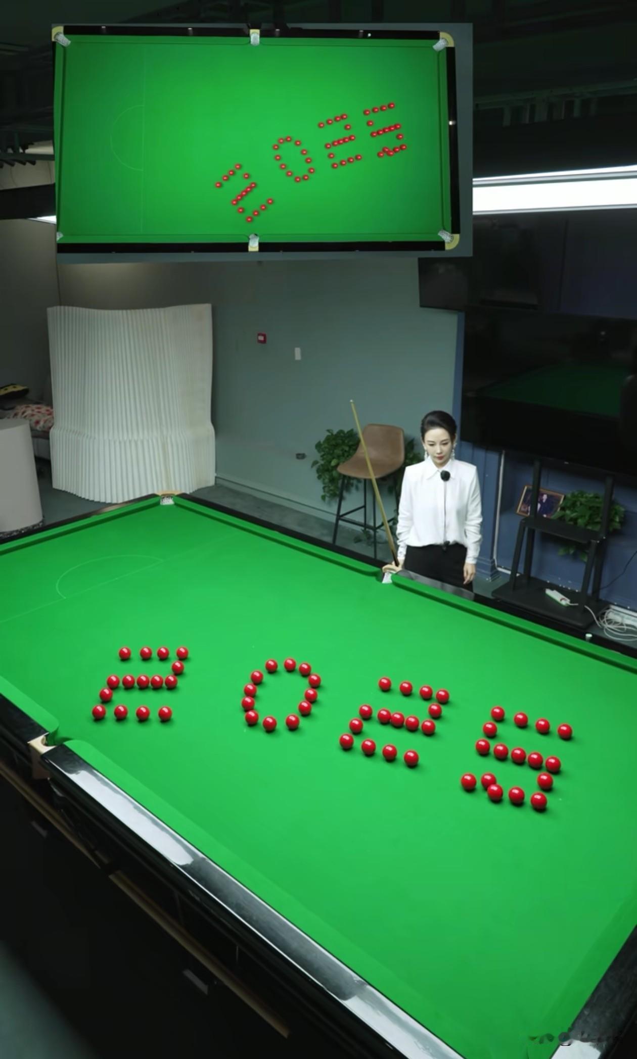 潘晓婷估计后悔死了
本想用自己的神操作给网友们送祝福
结果一位大哥在评论区留言，