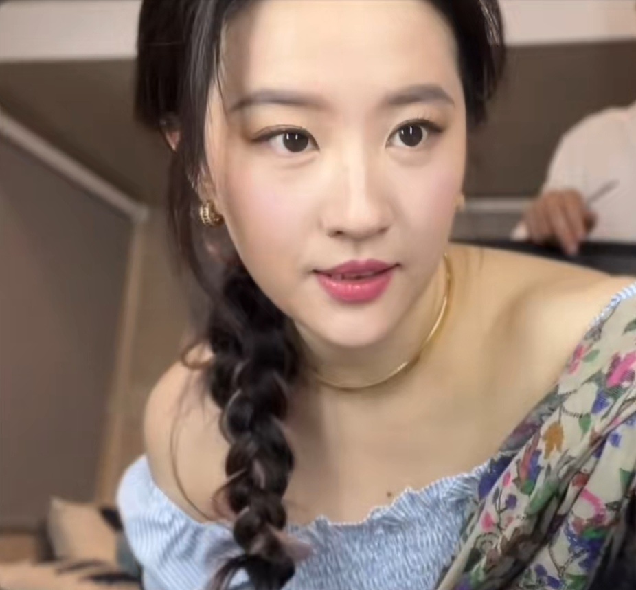晚安好梦[亲亲][亲亲] ​ ​​​