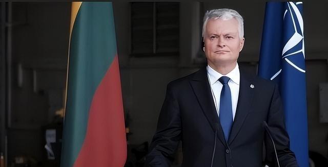 打疼了才知道哭，立陶宛被中国冷落三年，终于绷不住低头求饶了。最终换来的是被中国冷