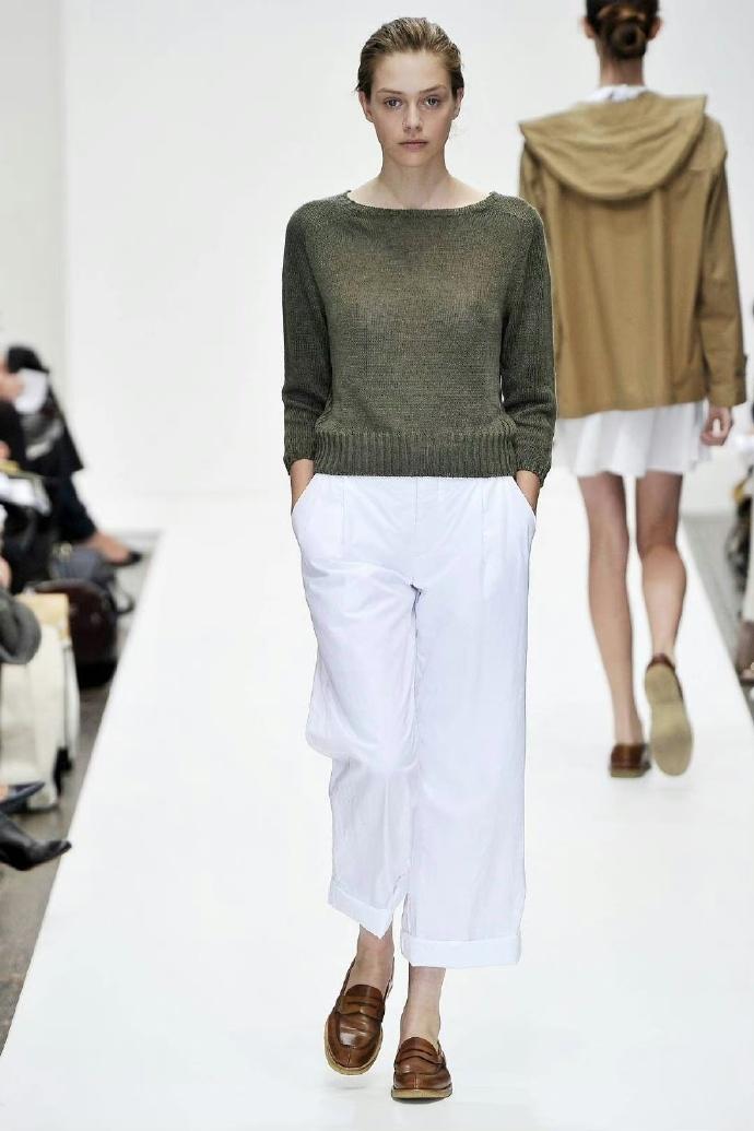 时尚考古，回忆2011年的经典单品，感觉能穿到六七十岁！

Runway. Ma
