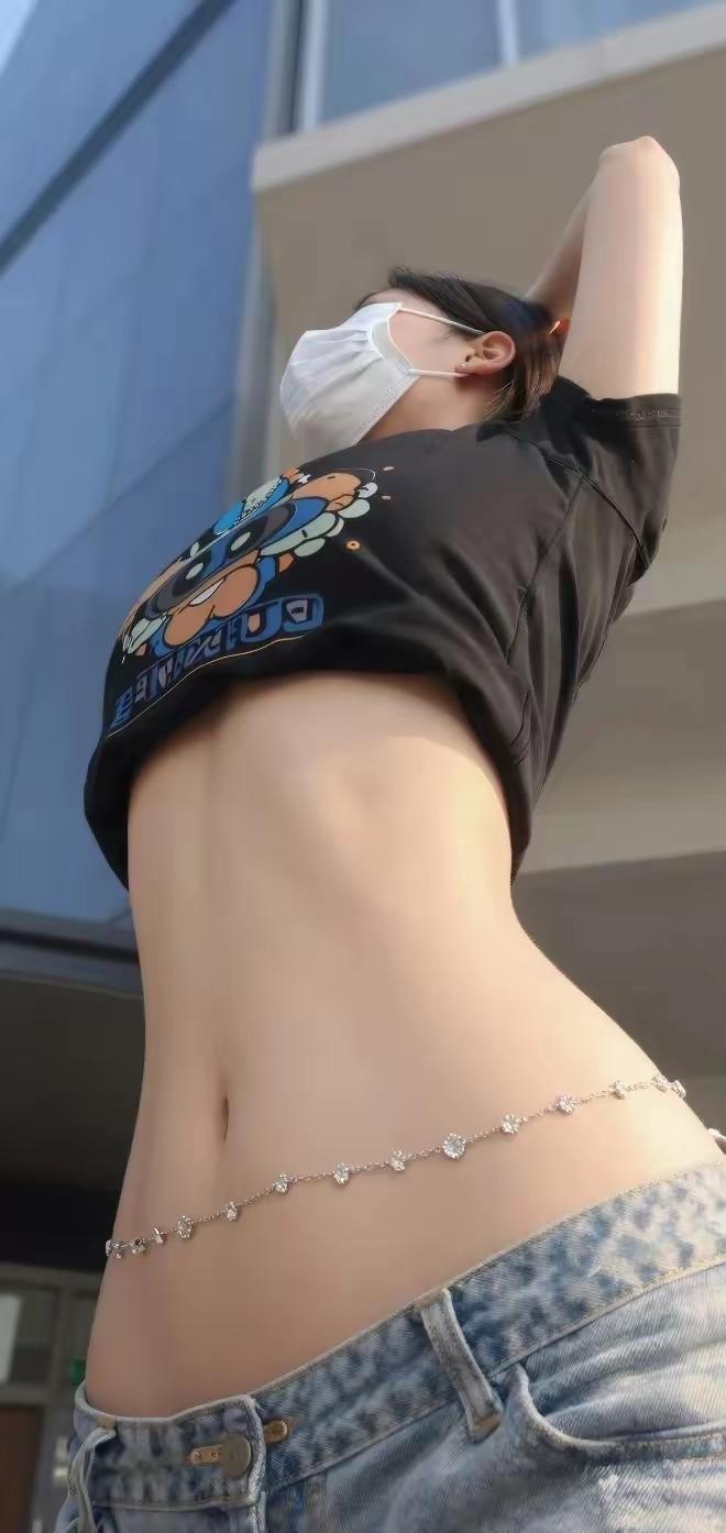 找开心、忘烦恼，童心常在人不老。不急躁、多微笑，修心养性身体好。人善良、心态好，