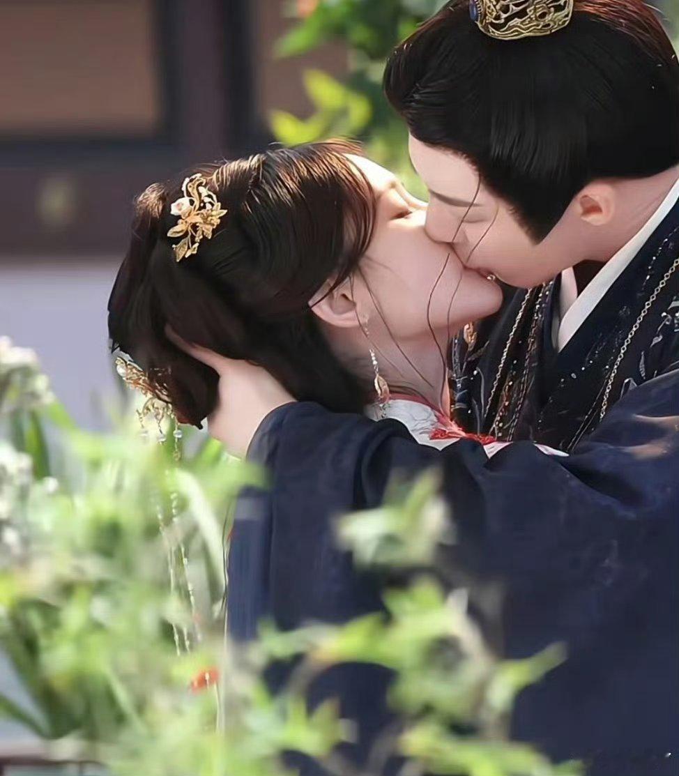 #电视剧折腰[超话]##折腰播吗# 能不能快点，反正女主没事了，赶紧的吧，让我们