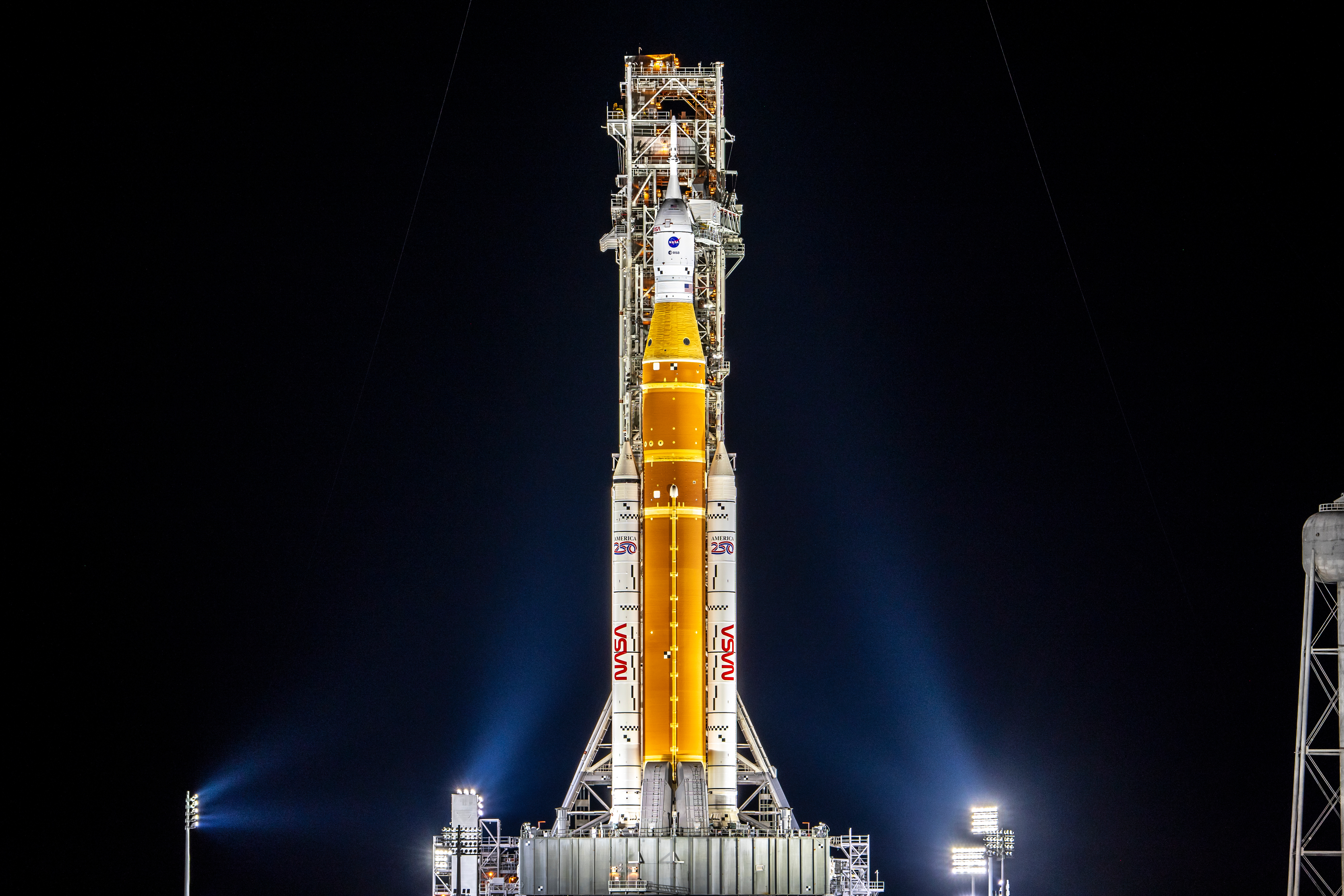 【NASA宣布阿尔忒弥斯II号掠月任务发射窗口暂定于4月2日06:24】NASA