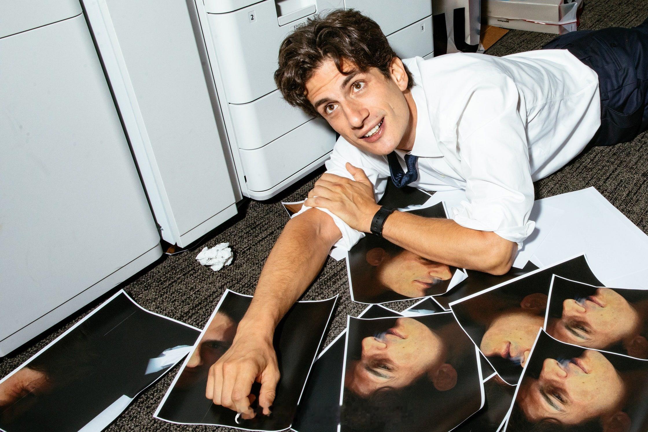 《VOGUE》给肯尼迪的孙子Jack Schlossberg拍摄的一组杂志写真，