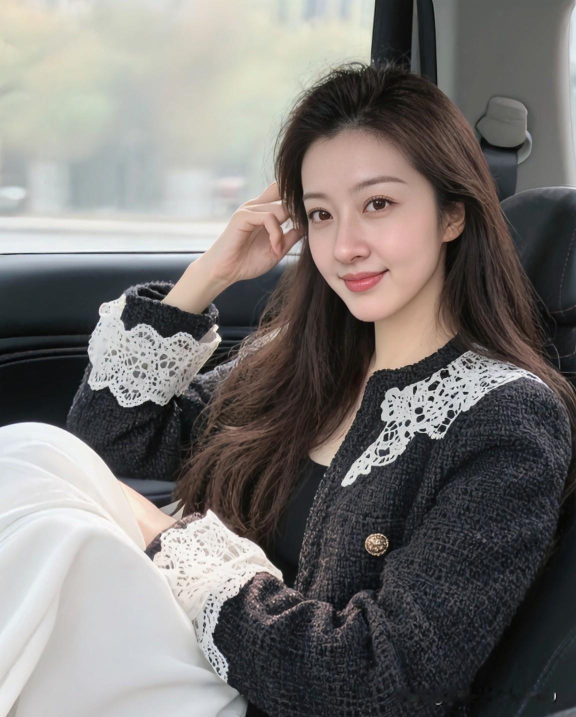 经济独立的女人
就像自带光芒！
婚姻不是必需品，
自己能赚钱，
想买什么买什么，