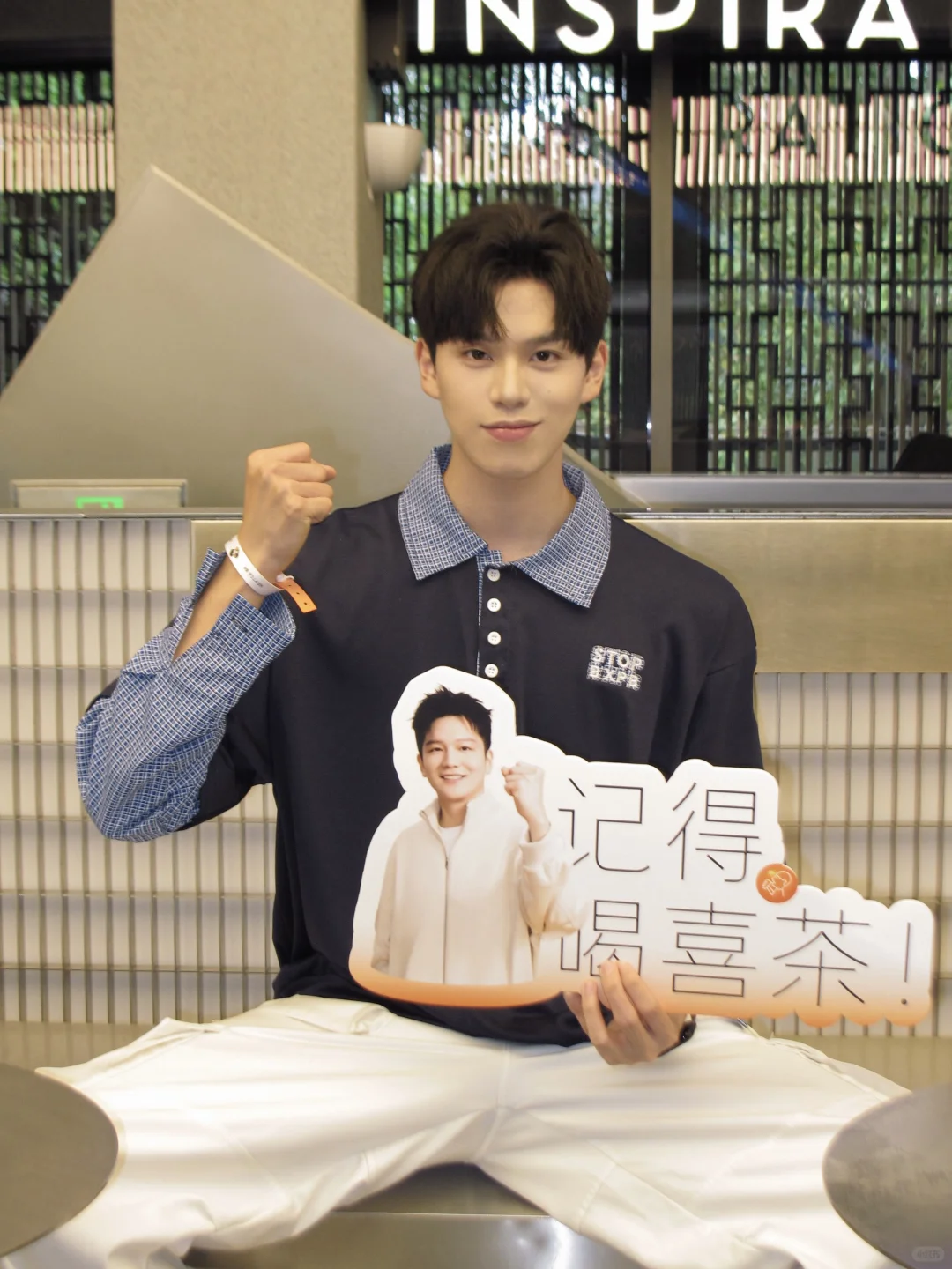 WOW！在喜茶邂逅冠军大使樊振东啦！