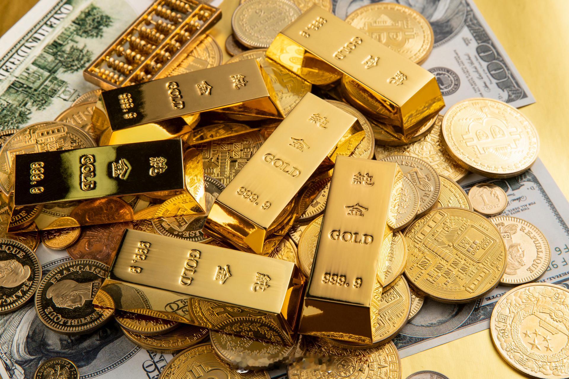 短期金价或将宽幅震荡 别说了已经亏麻了早上起来看到都920了还持续下跌。黄金跌跌