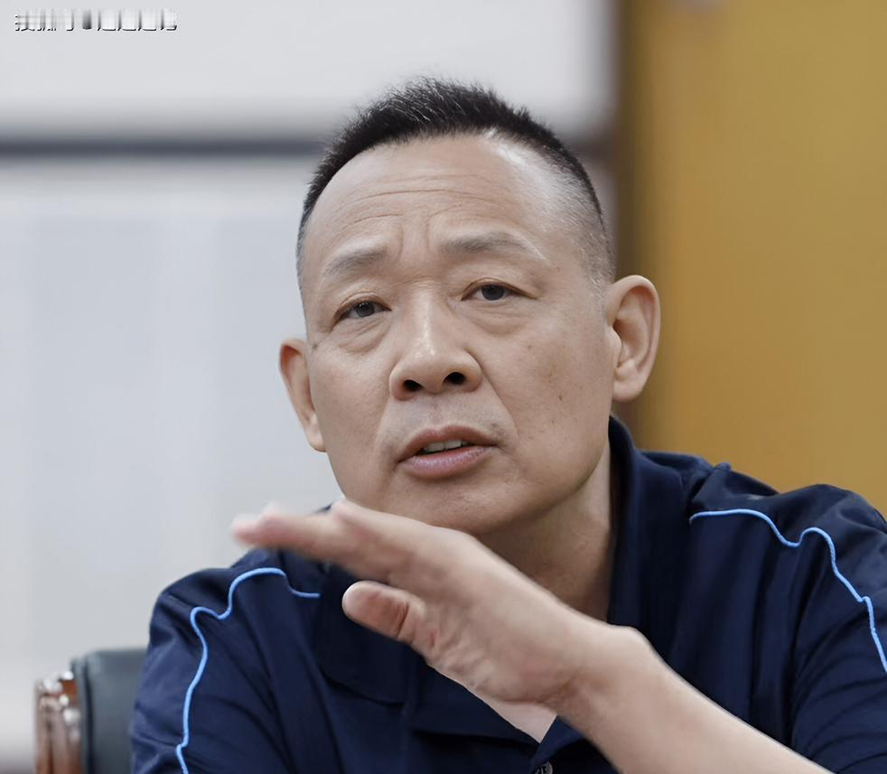 胖东来扎根河南经营三十余载，即便以本土消费者为主，依旧凭借真诚服务与品质坚守成为